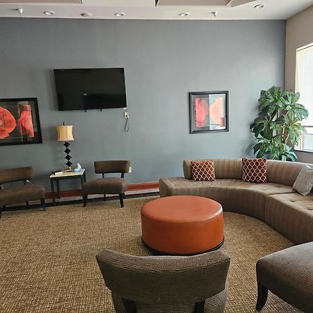 Quality Inn & Suites Greenville I-65 Bagian luar foto