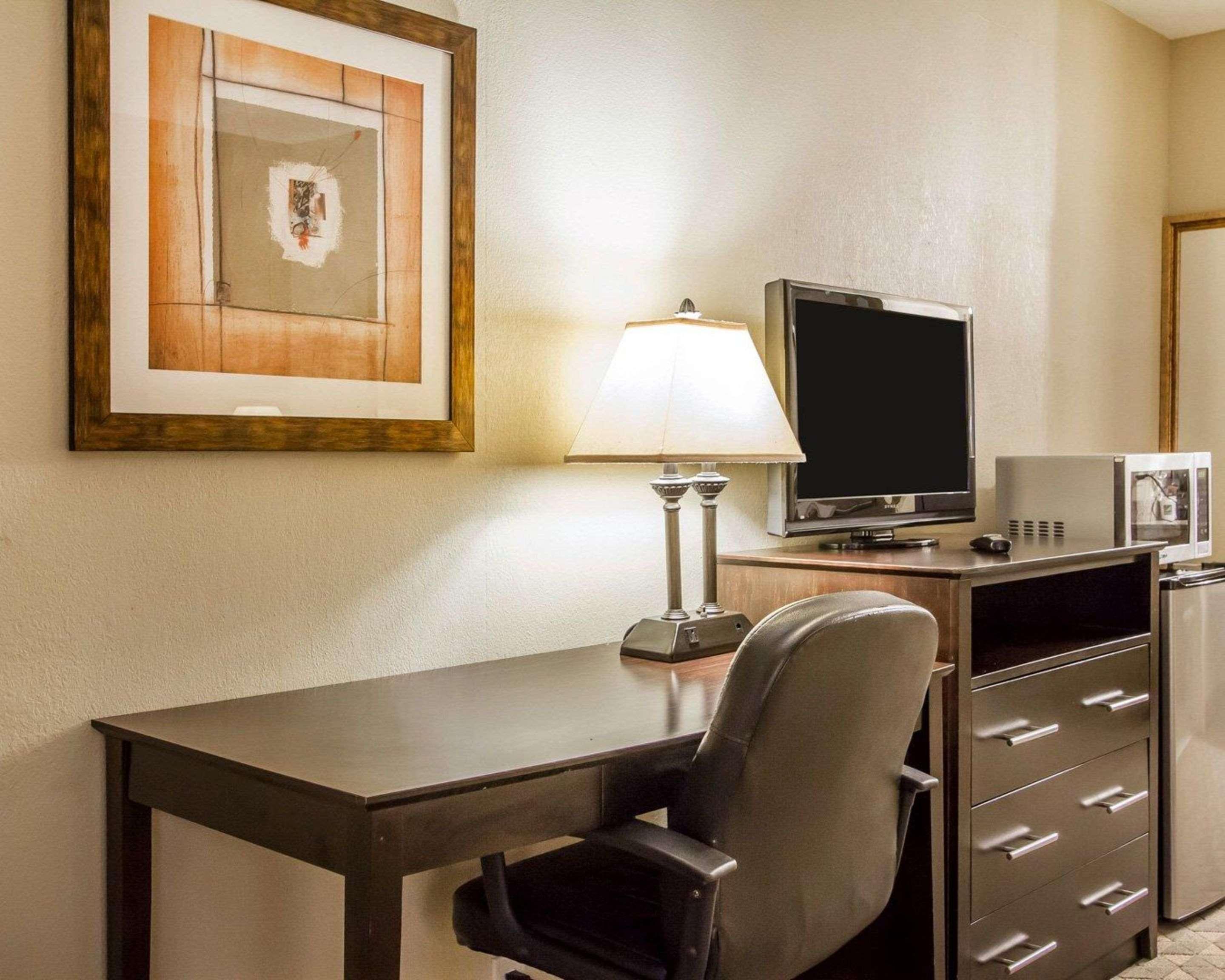 Quality Inn & Suites Greenville I-65 Bagian luar foto