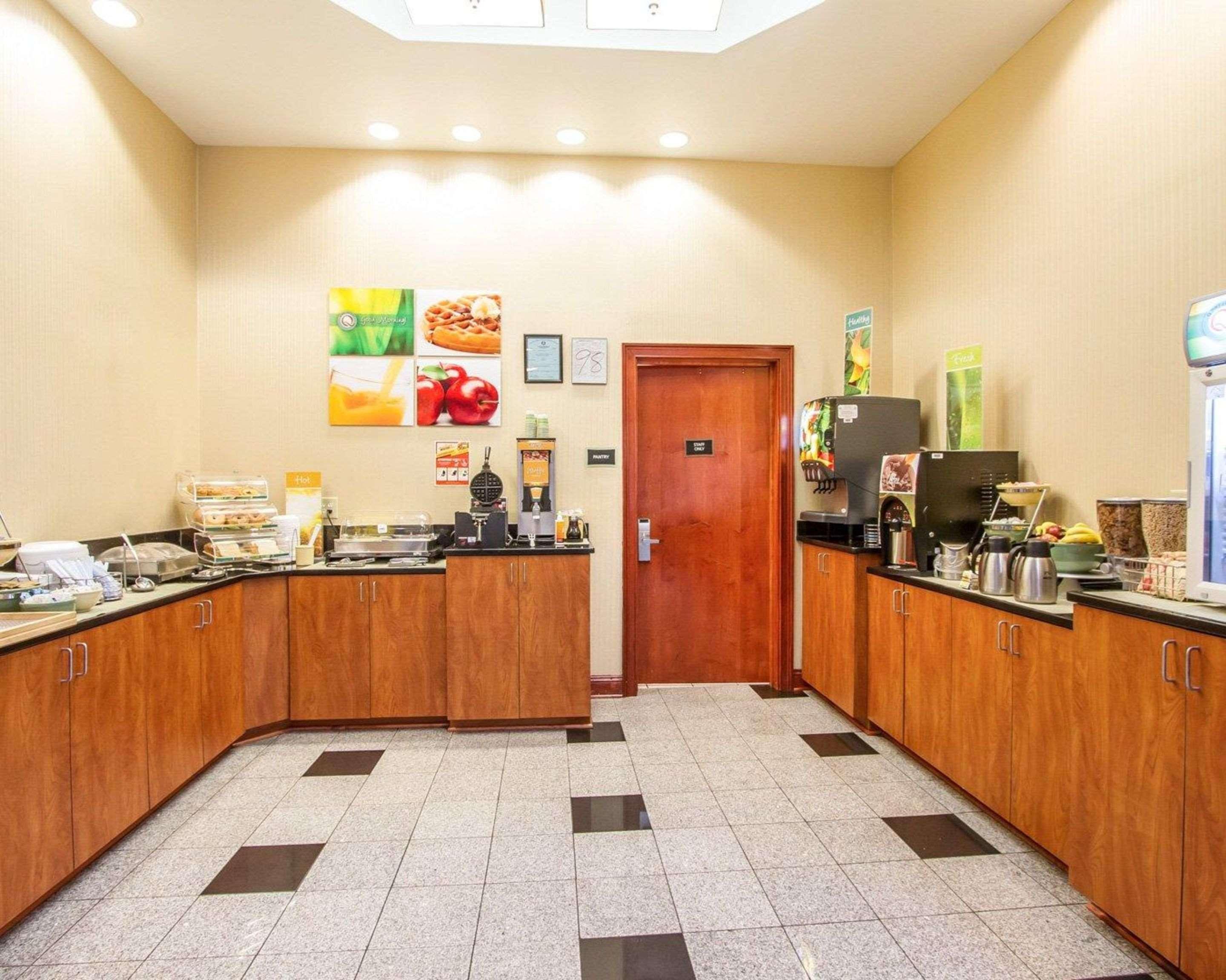 Quality Inn & Suites Greenville I-65 Bagian luar foto