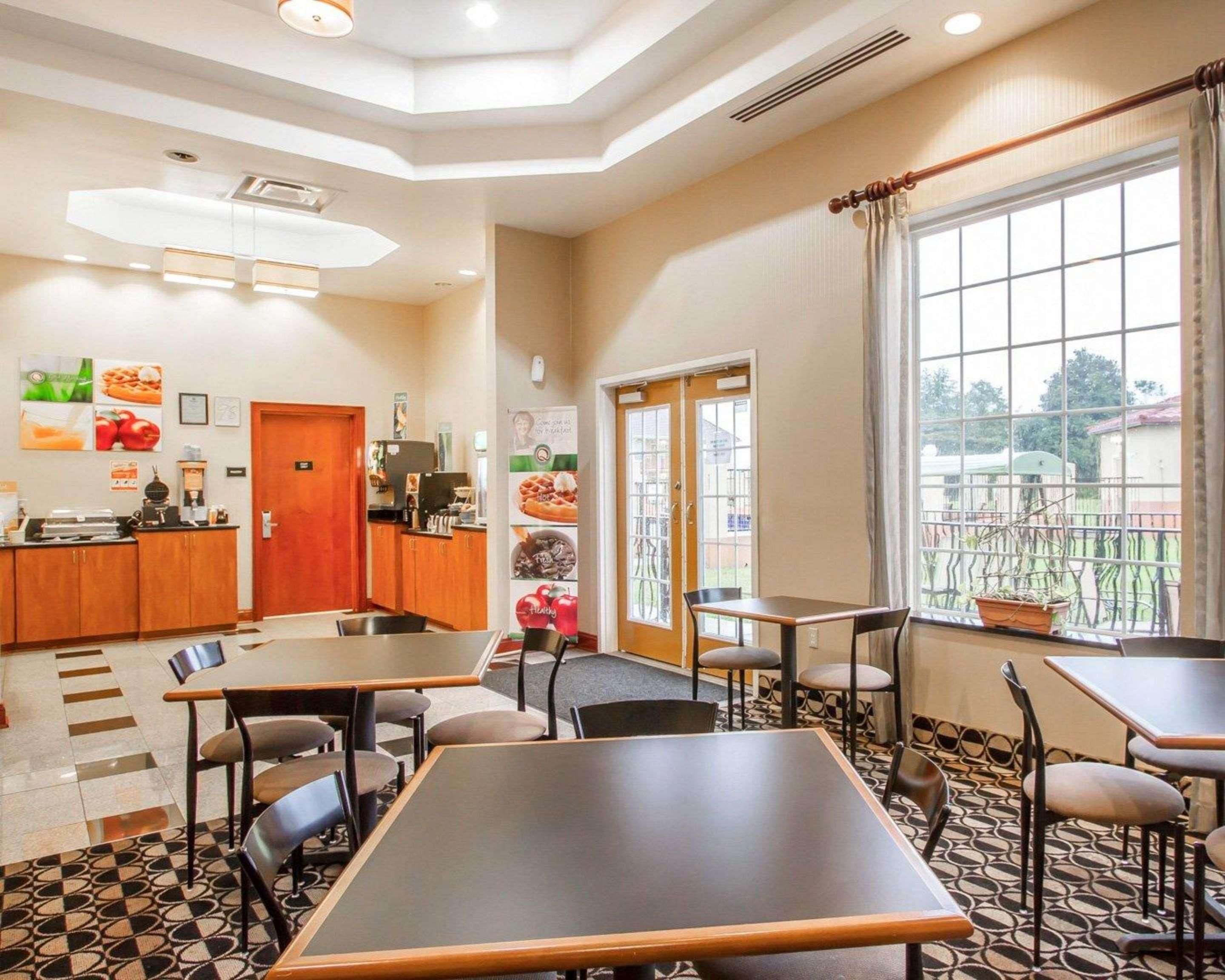 Quality Inn & Suites Greenville I-65 Bagian luar foto