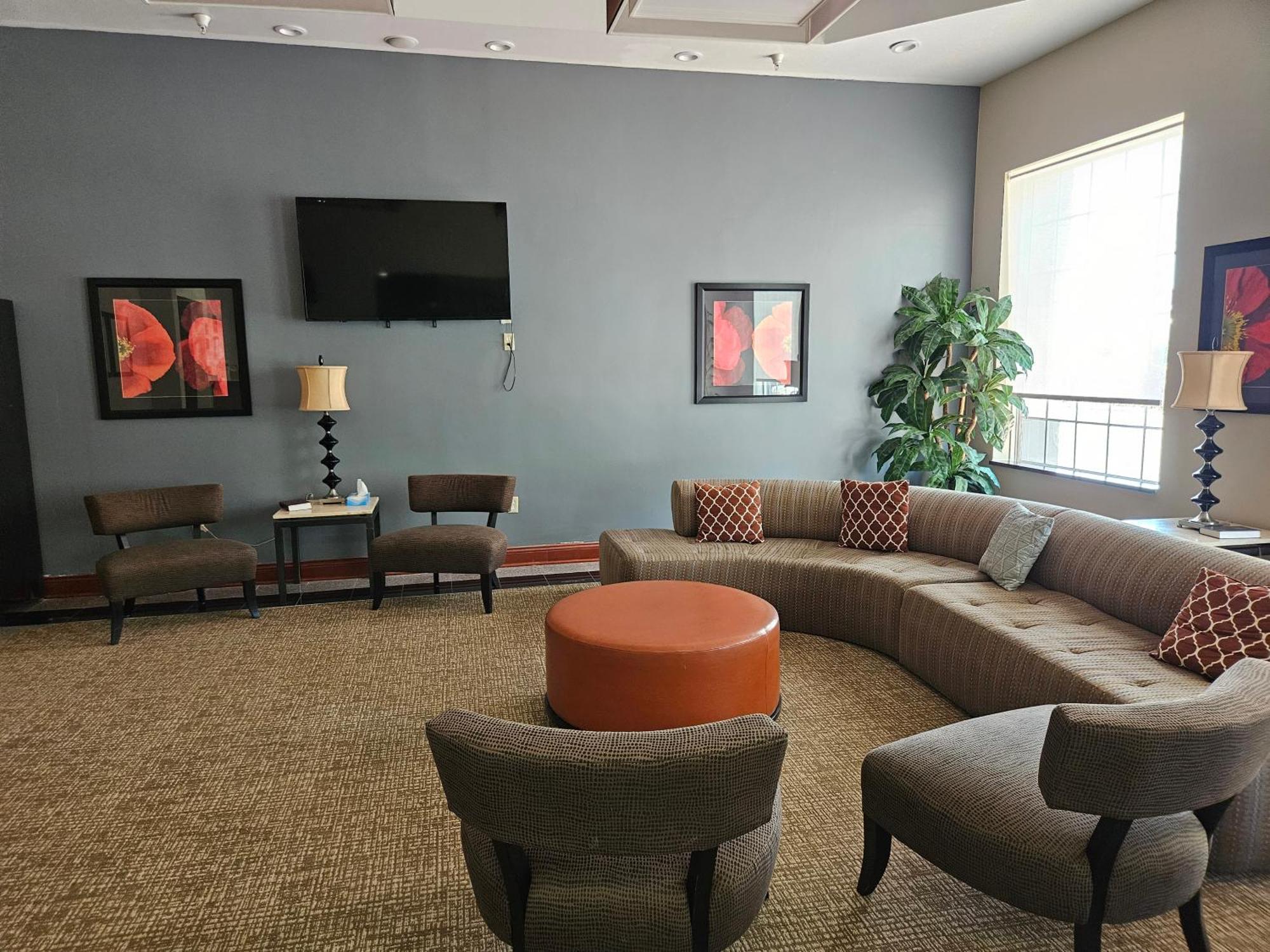 Quality Inn & Suites Greenville I-65 Bagian luar foto