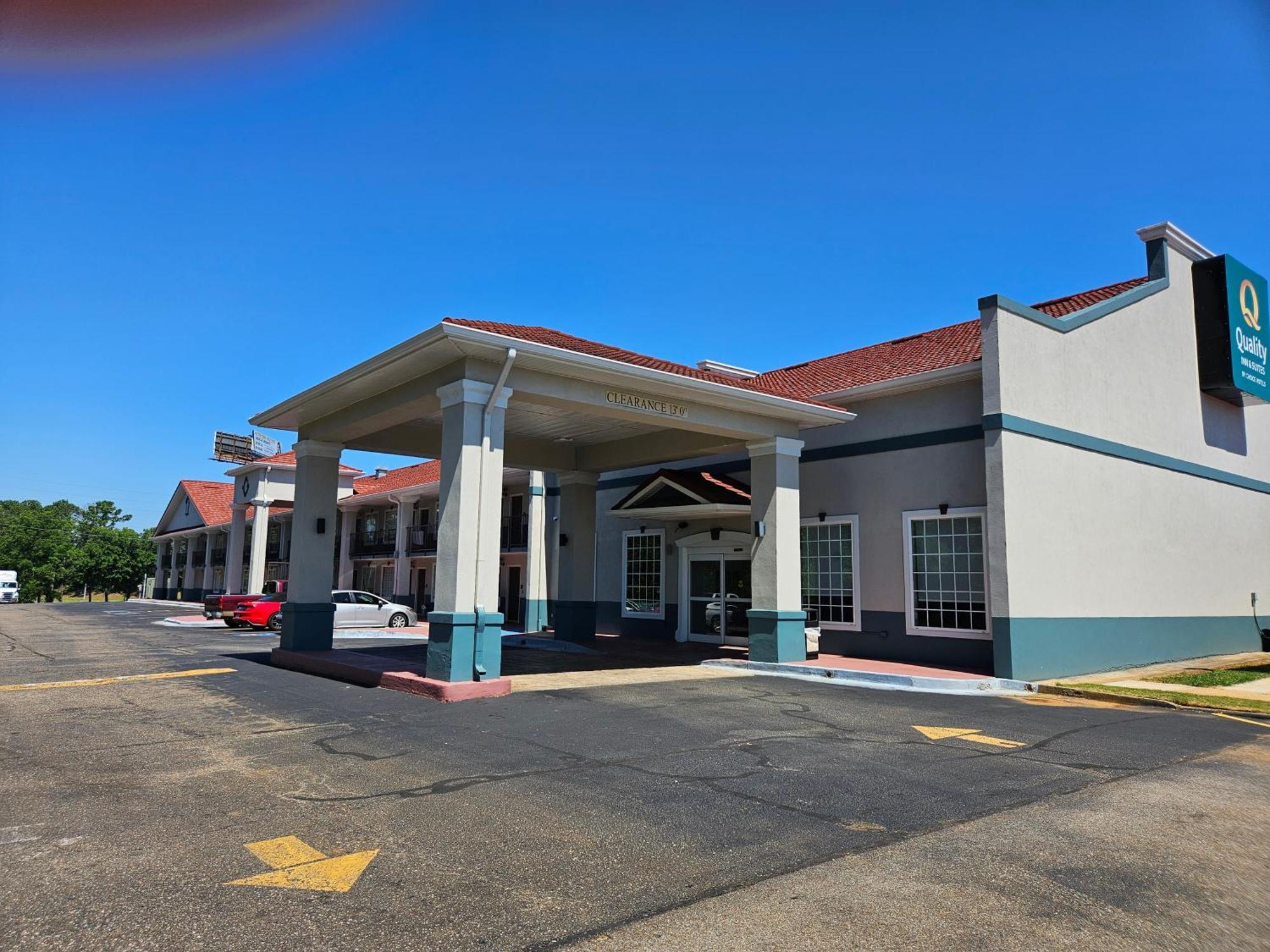 Quality Inn & Suites Greenville I-65 Bagian luar foto