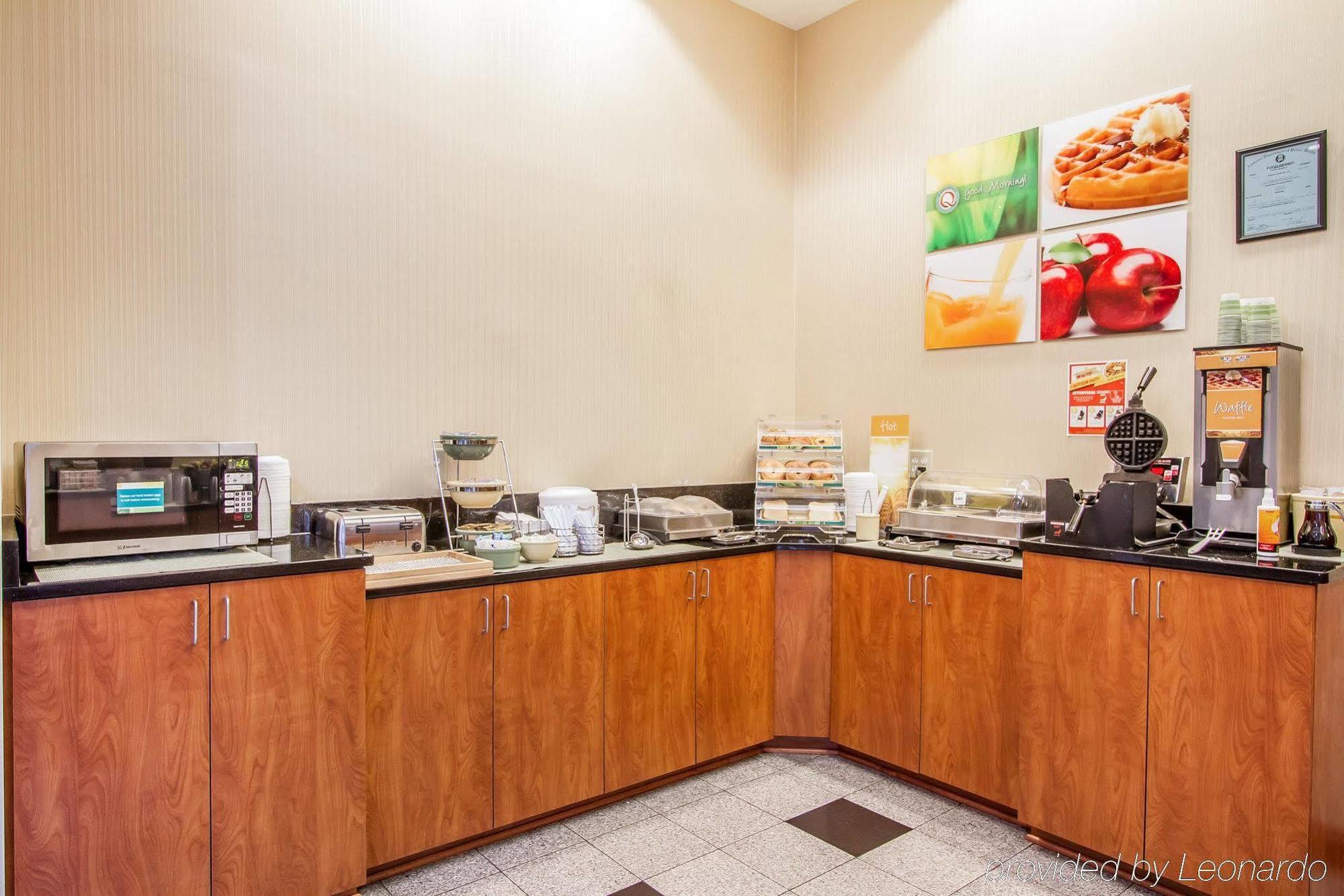 Quality Inn & Suites Greenville I-65 Bagian luar foto