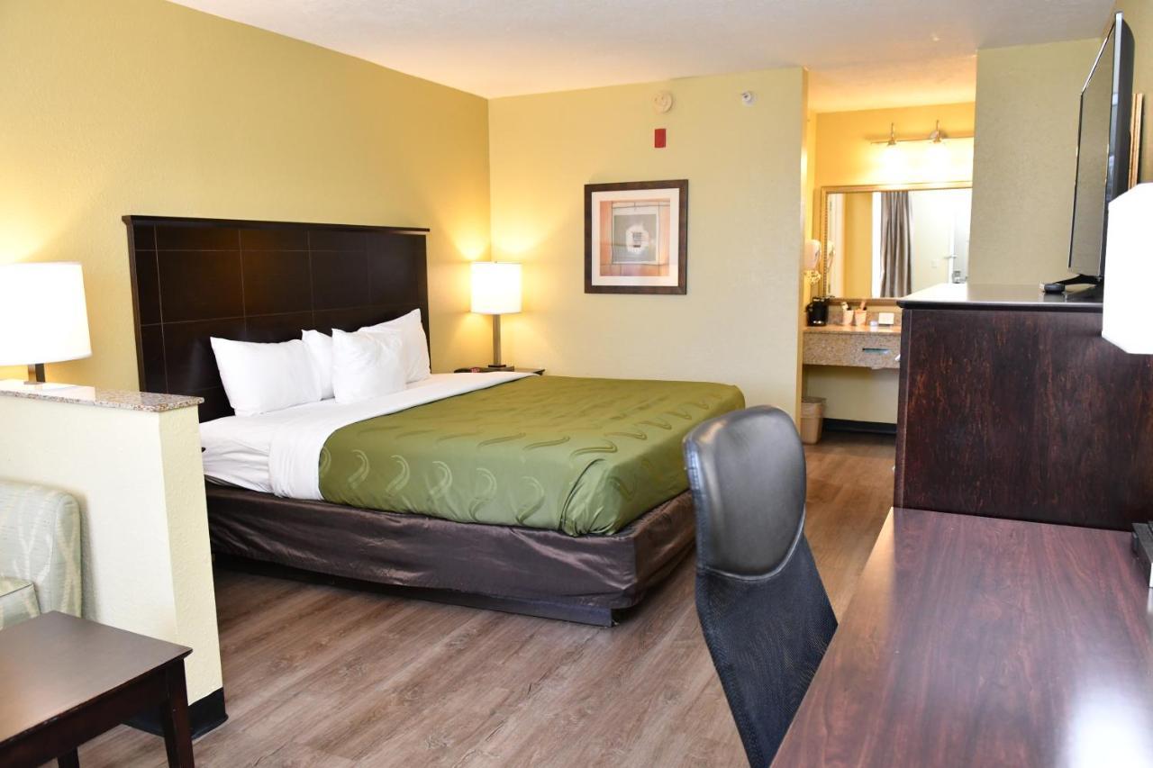 Quality Inn & Suites Greenville I-65 Bagian luar foto